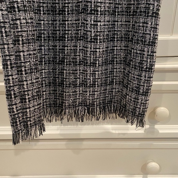 AGB Dress 2p two piece ready for the office or the office Christmas party. - Picture 5 of 9